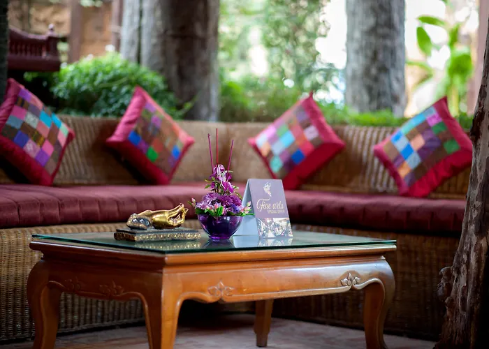 Hotel Montra Nivesha 5*