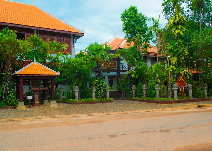 Montra Nivesha Hotel 5*