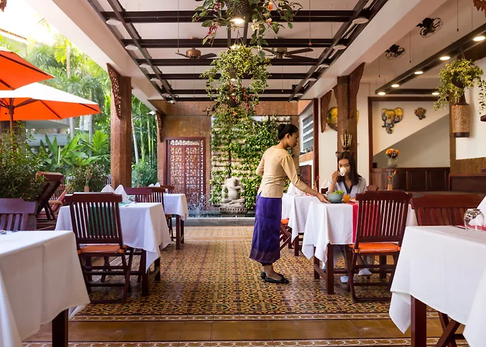 Hotel Montra Nivesha 5*