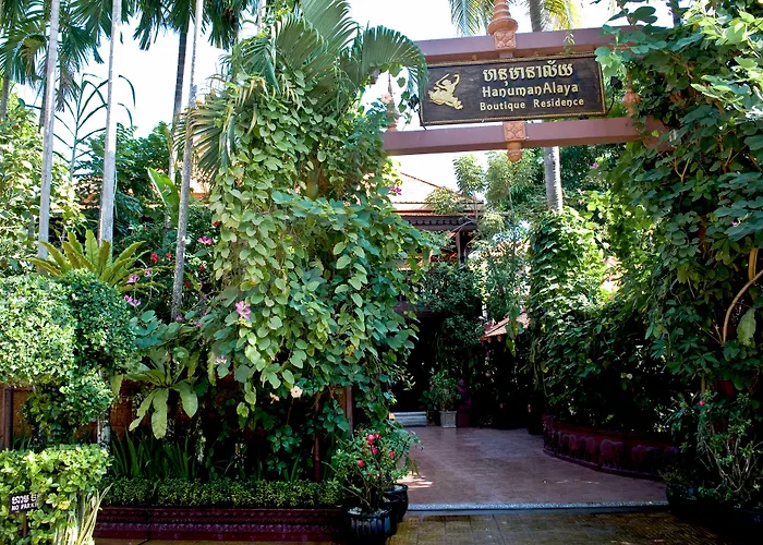 Hotel Montra Nivesha Siem Reap